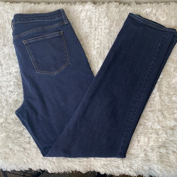 Chico's So Slimming Girlfriend Straight Leg Jean Sz 12 Tall Dark Wash - Picture 1 of 7